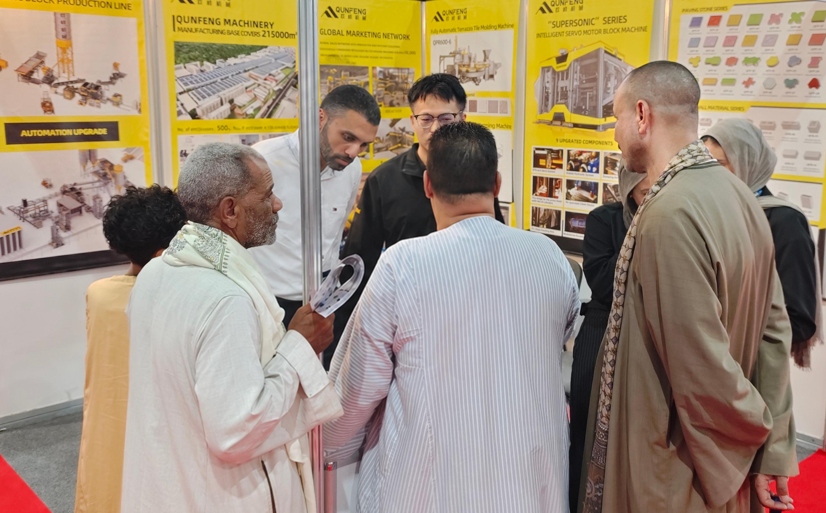 Qunfeng Machinery is highly popular among business delegations from the Middle East. Qunfeng Machinery is highly popular among business delegations from the Middle East.