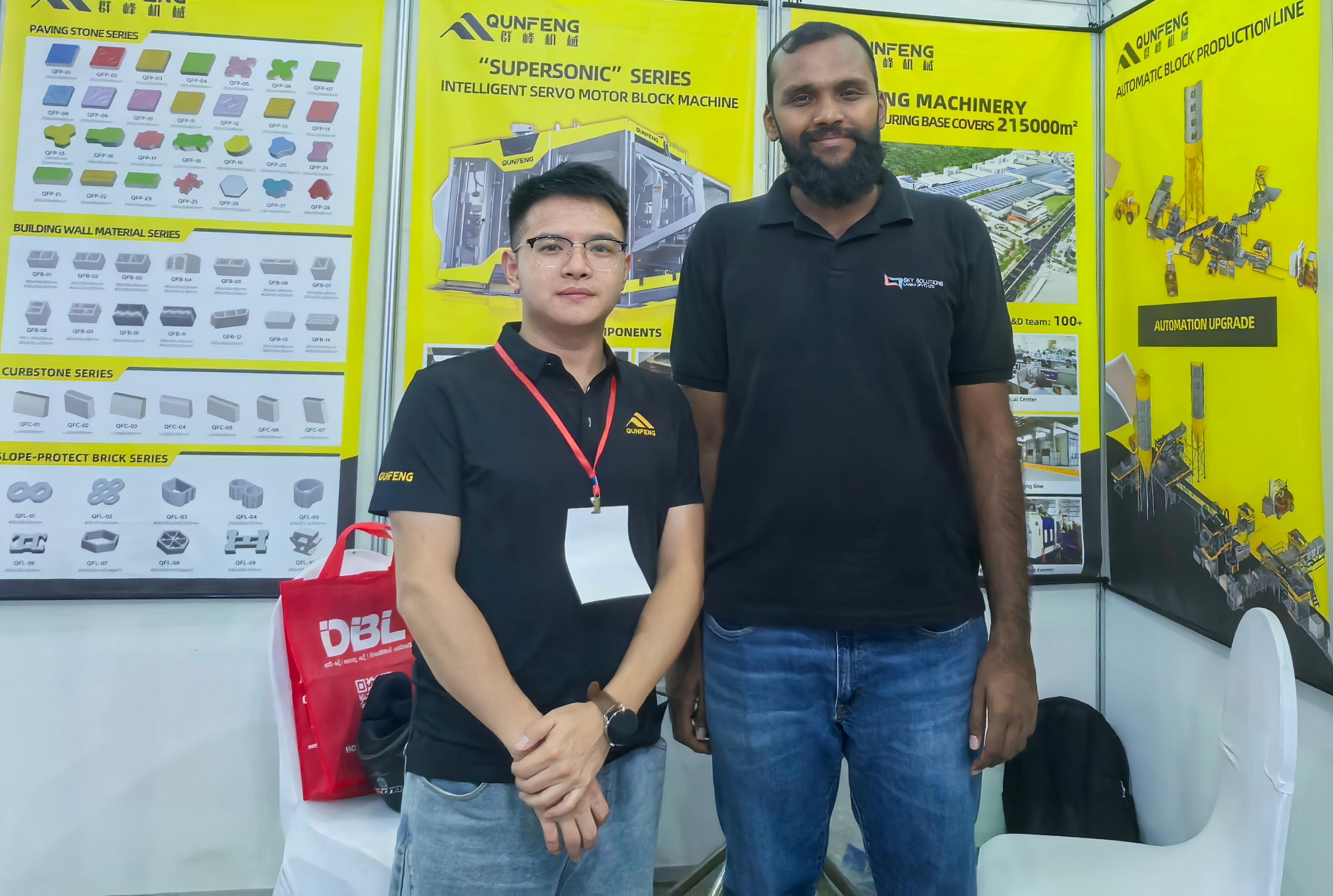 After learning more about the company, a client from Sri Lanka chose to partner with Qunfeng Machinery. After learning more about the company, a client from Sri Lanka chose to partner with Qunfeng Machinery.