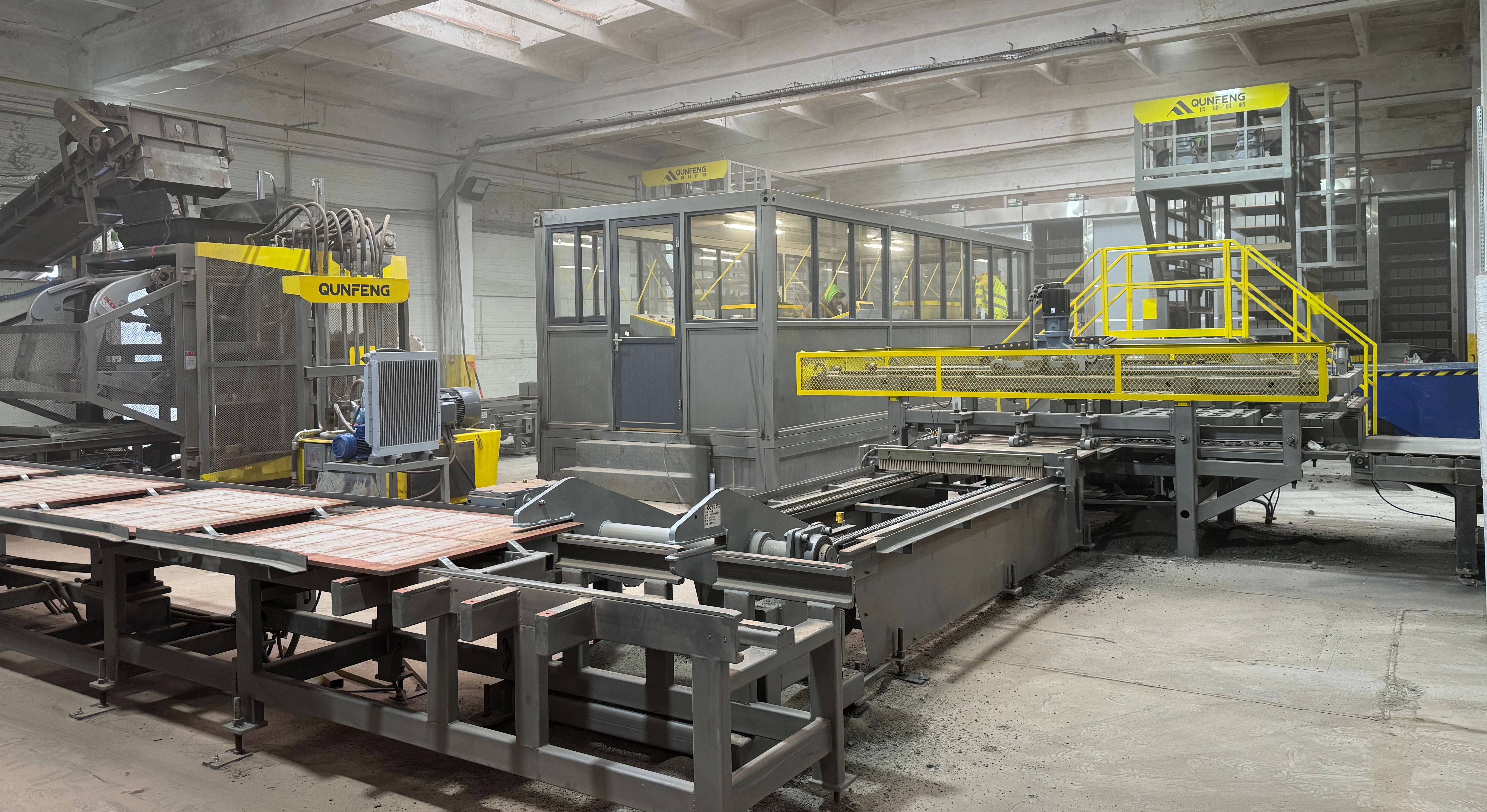 On-site Operation of Qunfeng Machinery’s QS Series Fully Automatic Concrete Products Production Line in Poland On-site Operation of Qunfeng Machinery’s QS Series Fully Automatic Concrete Products Production Line in Poland