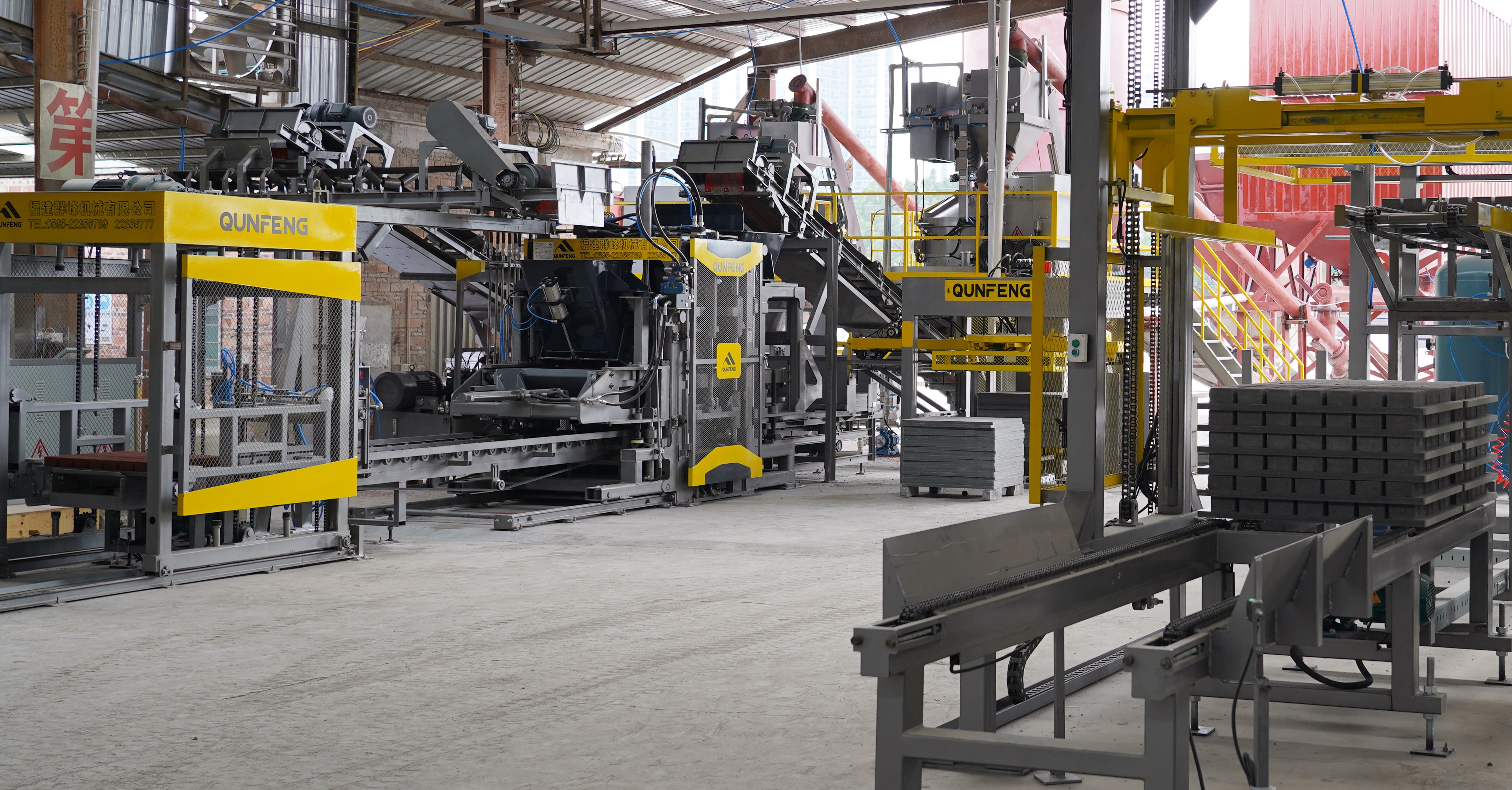 The Qunfeng Machinery production line commissioned by a Guangdong client has become the highest-output block-making line in the local area. The Qunfeng Machinery production line commissioned by a Guangdong client has become the highest-output block-making line in the local area.