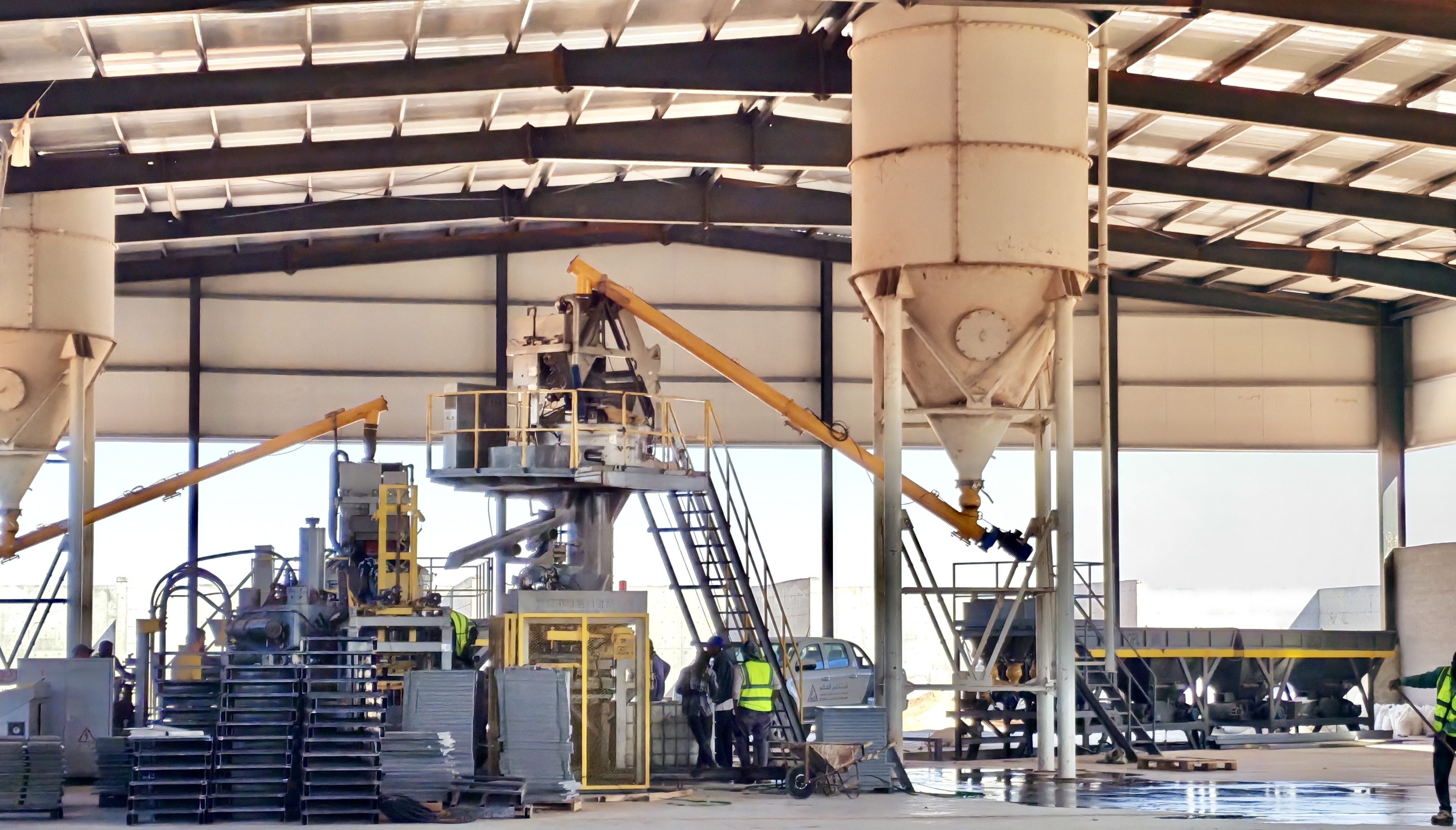 Qunfeng Imitation Stone Molding Machine in Libya Qunfeng fully automated imitation stone molding production line installed in Libya