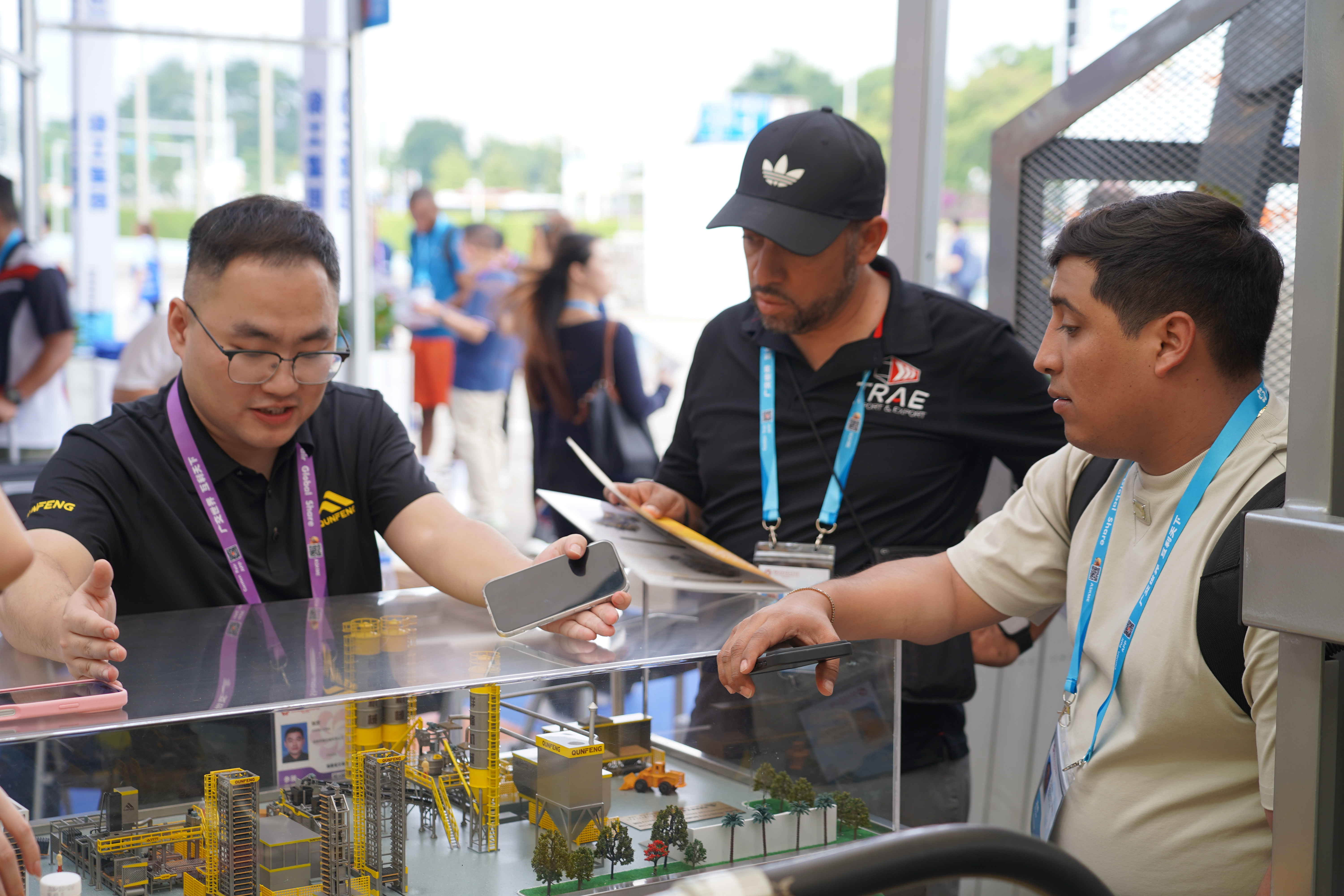 Customers from the Americas express interest in collaborating with Qunfeng Machinery on production lines Customers from the Americas express interest in collaborating with Qunfeng Machinery on production lines