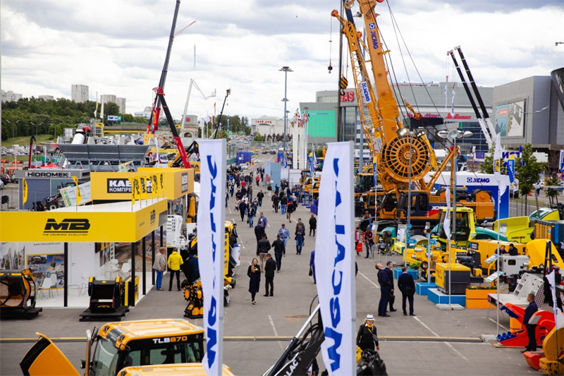 Qunfeng Appears at Bauma Russia: Become the First Choice of Customers with Innovative Technology and High-quality Service