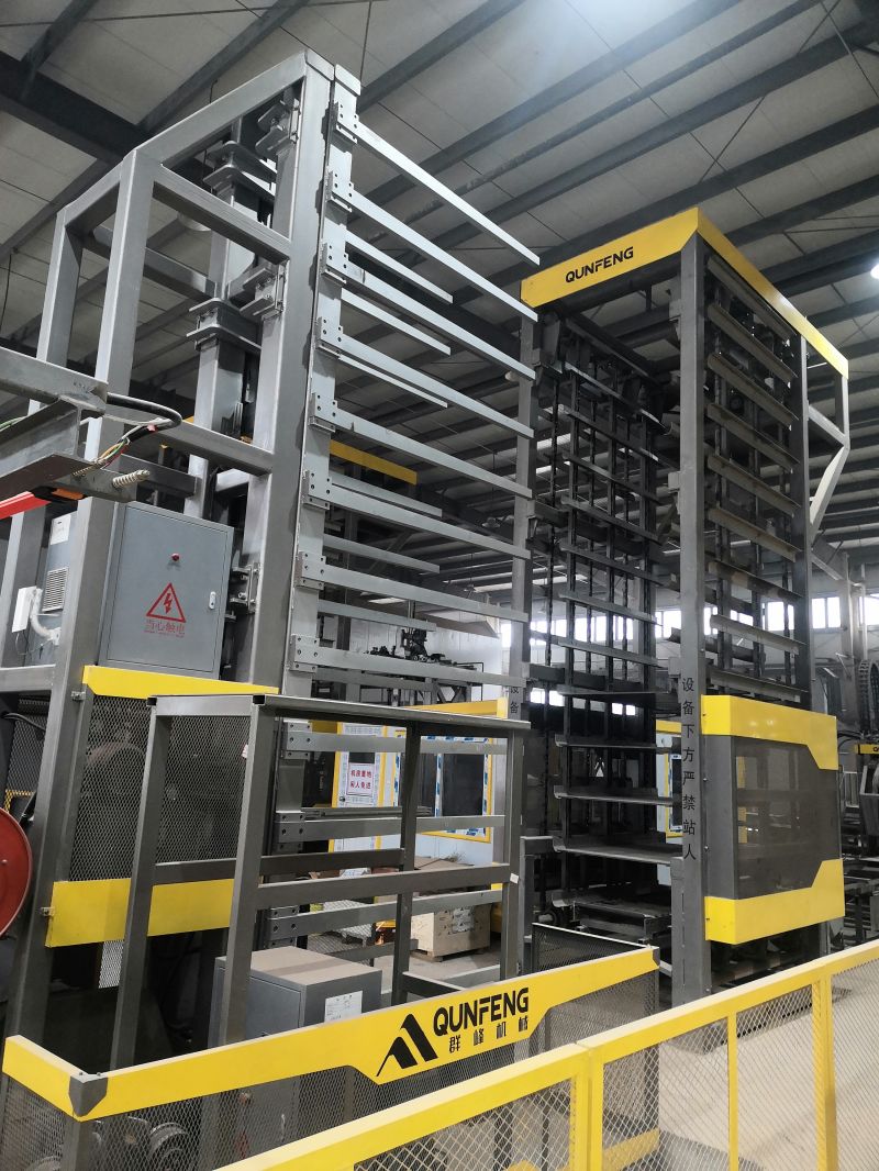 the curing stacker of the construction waste block production line in Jiangsu