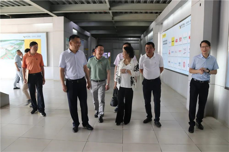 Information Express | Chen Yi, Vice Chairman of the Quanzhou CPPCC, and his party visited Qunfeng Machinery for research and guidance