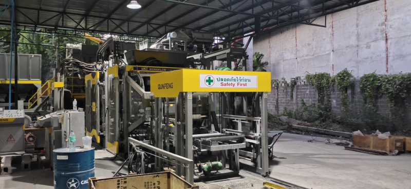 the QM1200 block machine of the ultra-thin and high-end brick production line in Thailand