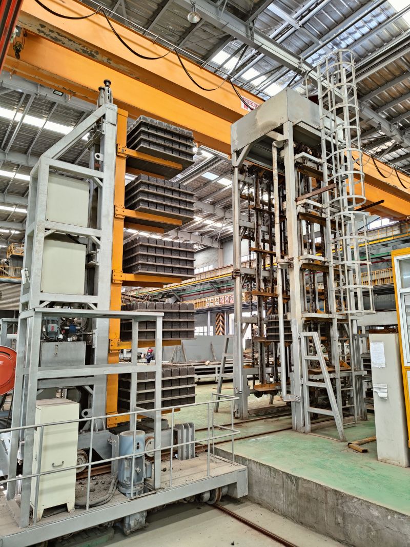 the tray bin of the QS1500 automatic block production line in Taixing of Jiangsu Province 
