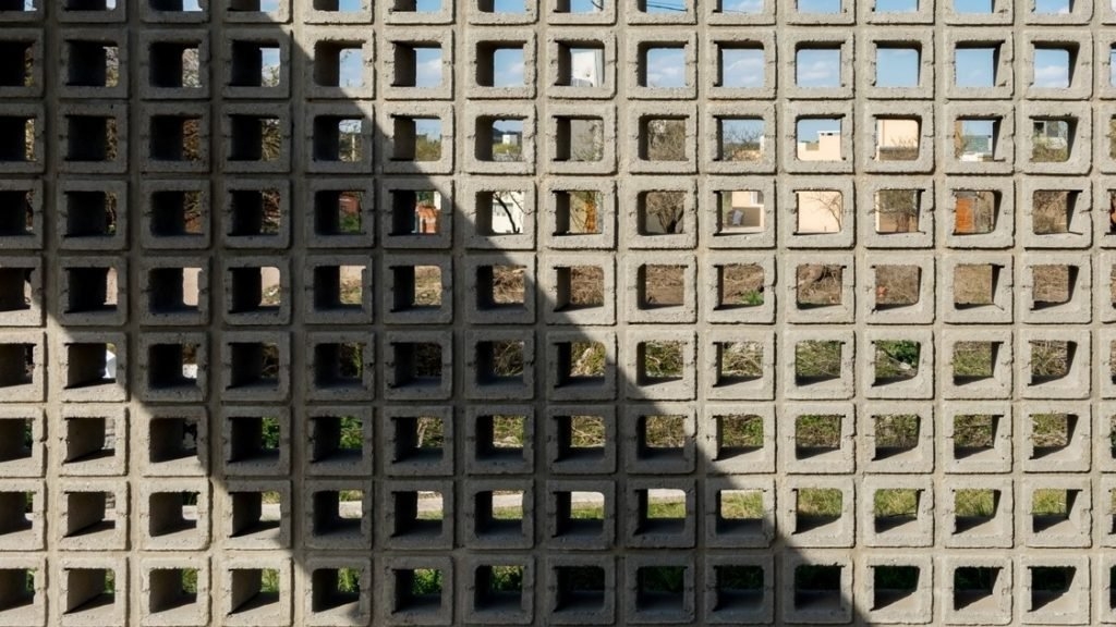 Hollow block manufacturing process
