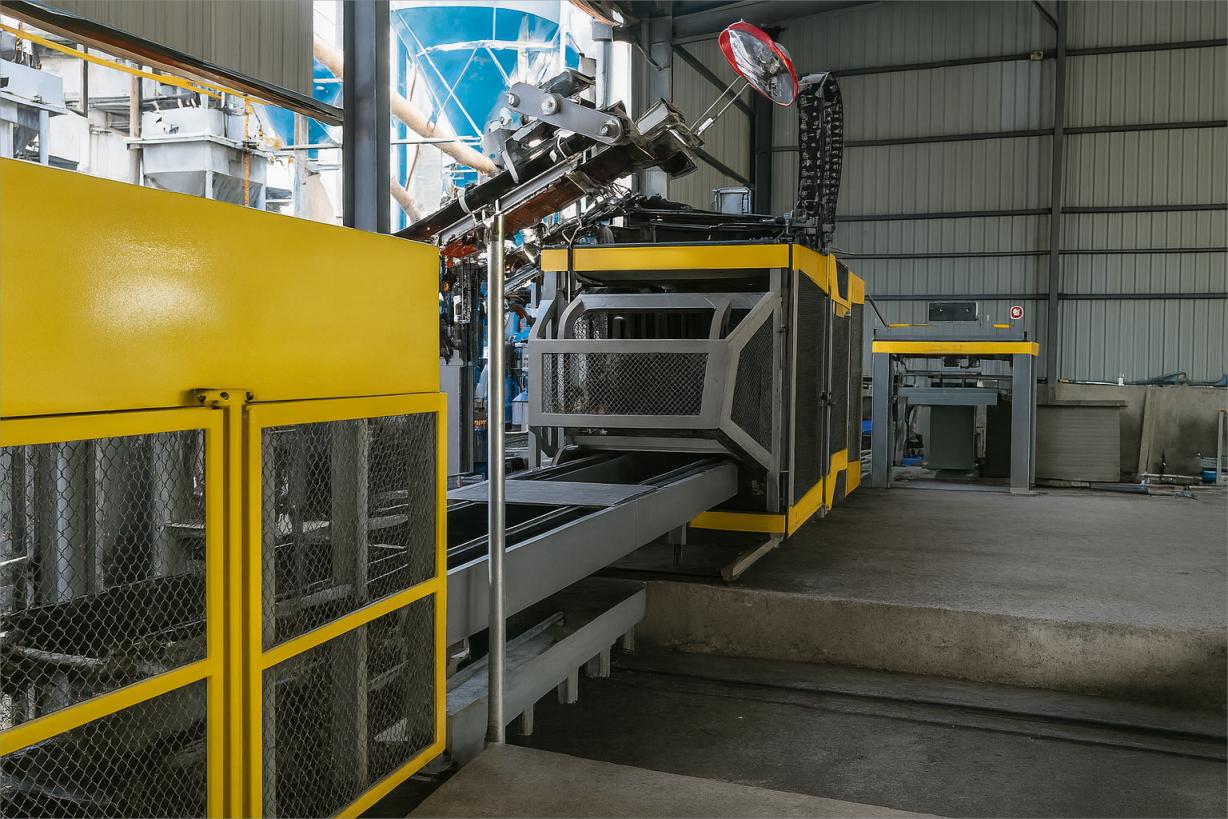 Automatic Concrete Block Machine 