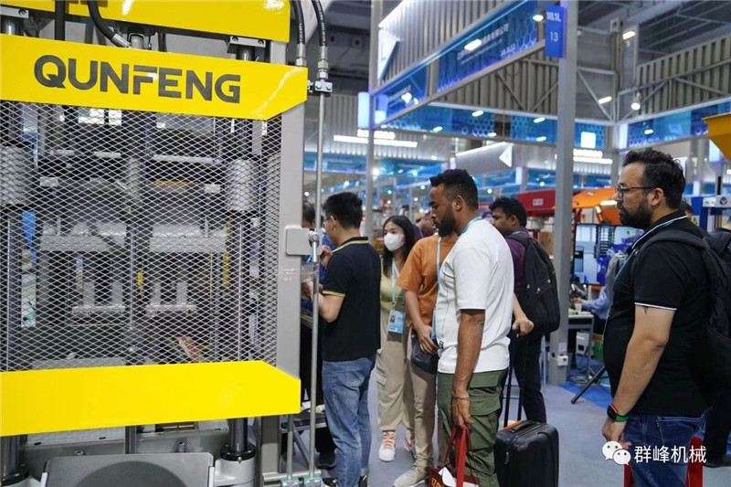 The First Canton Fair after the Epidemic: QUNFENG Hosted over 300 Batches of Foreign Customers