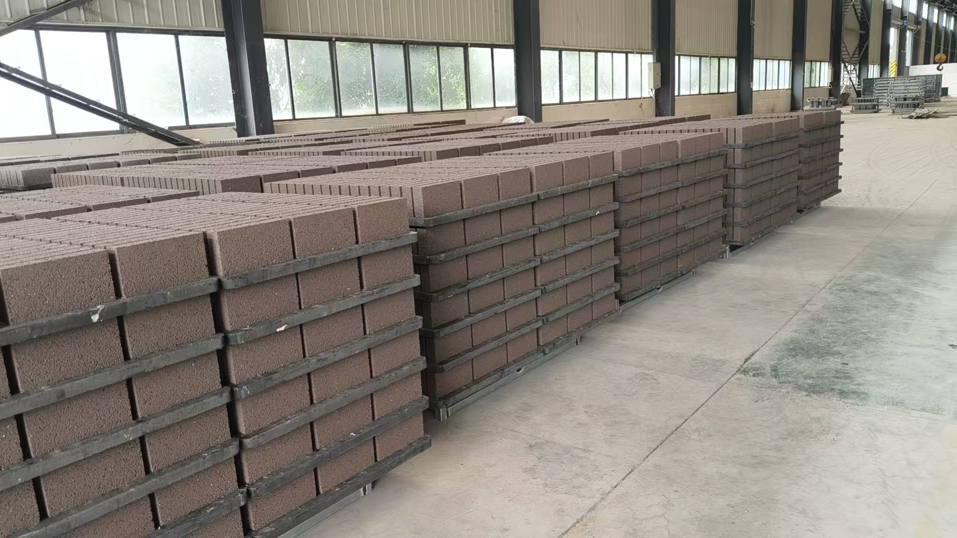 High-quality cement products manufactured using Qunfeng machinery feature high strength and high production output.
