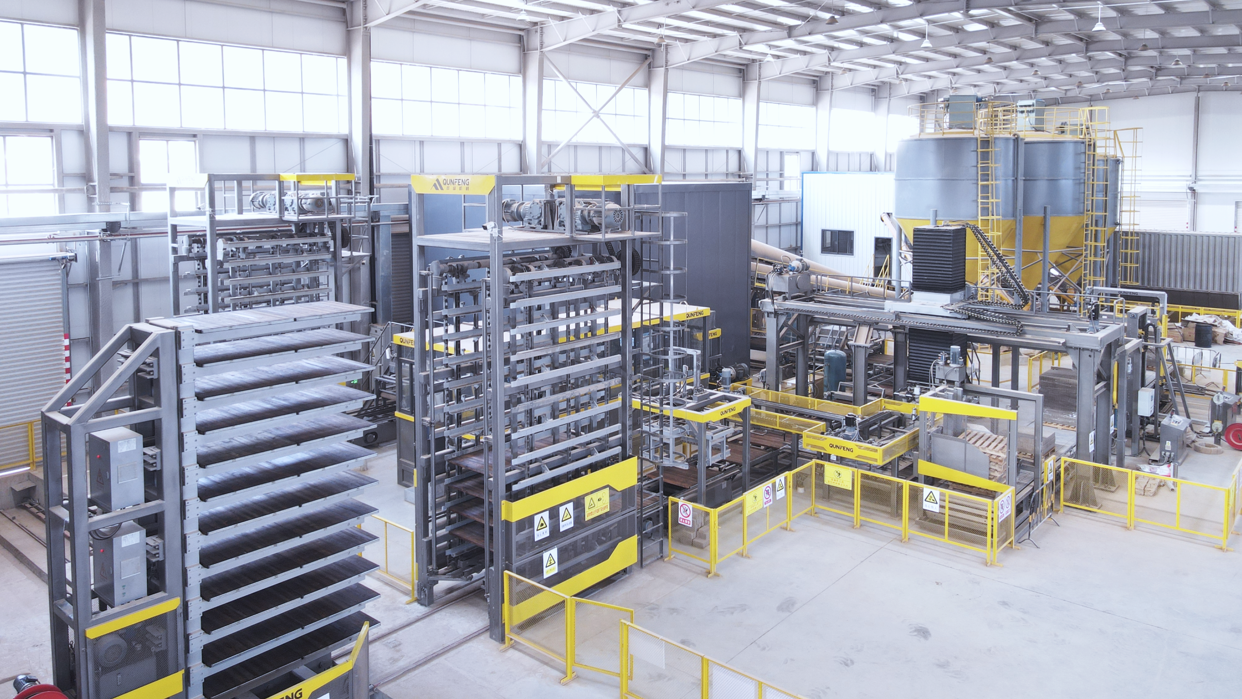 Qunfeng Machinery’s fully automatic concrete product production line put into operation in Sichuan.